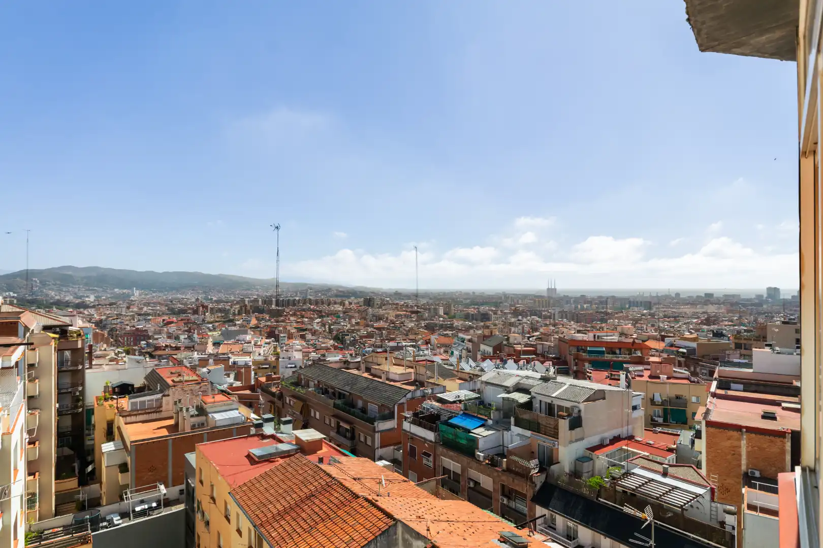 Attic for sale in El Guinardó