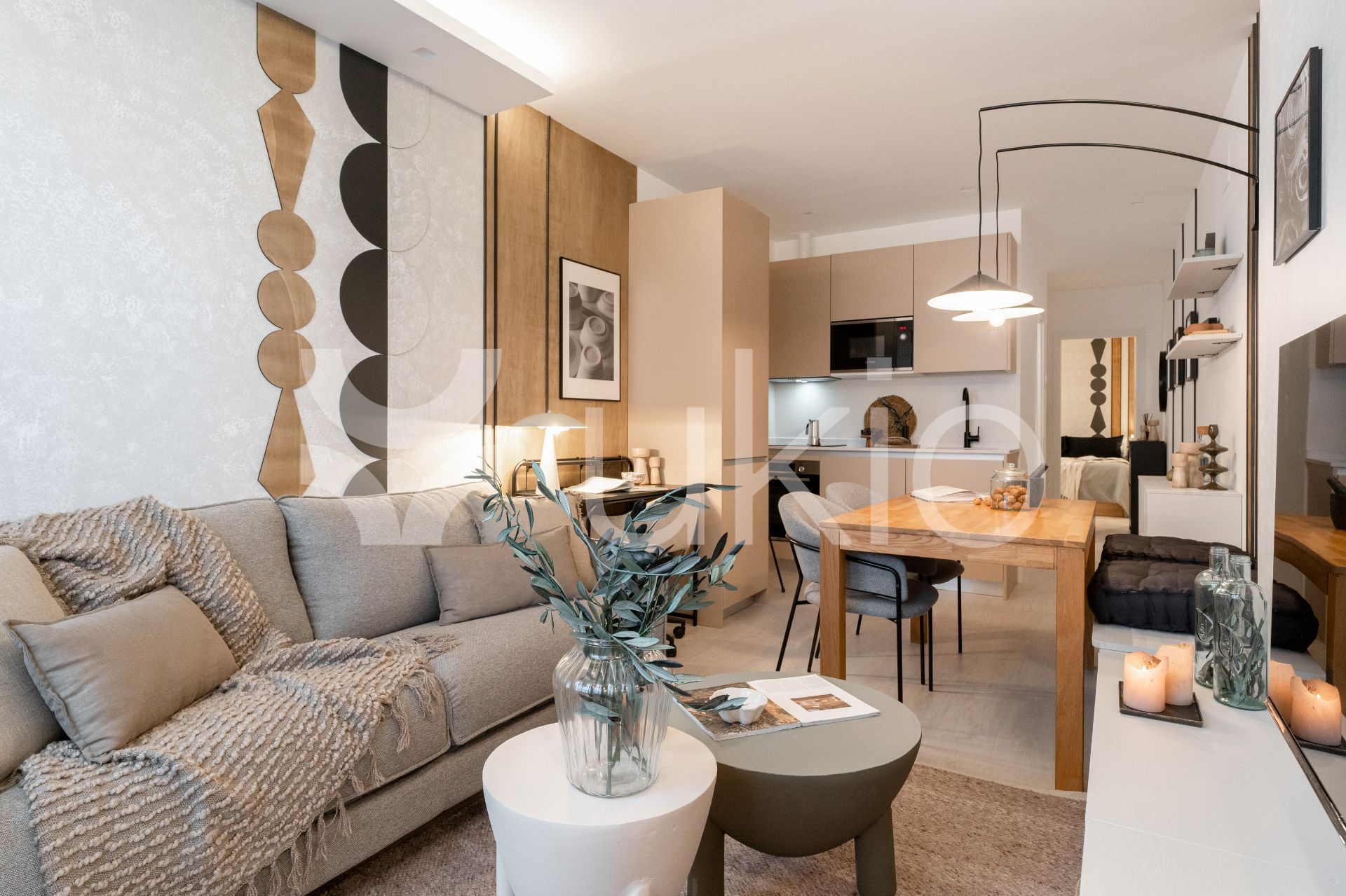 Sala d'estar de Apartament de lloguer en  Madrid Capital amb Aire condicionat, Calefacció i Moblat