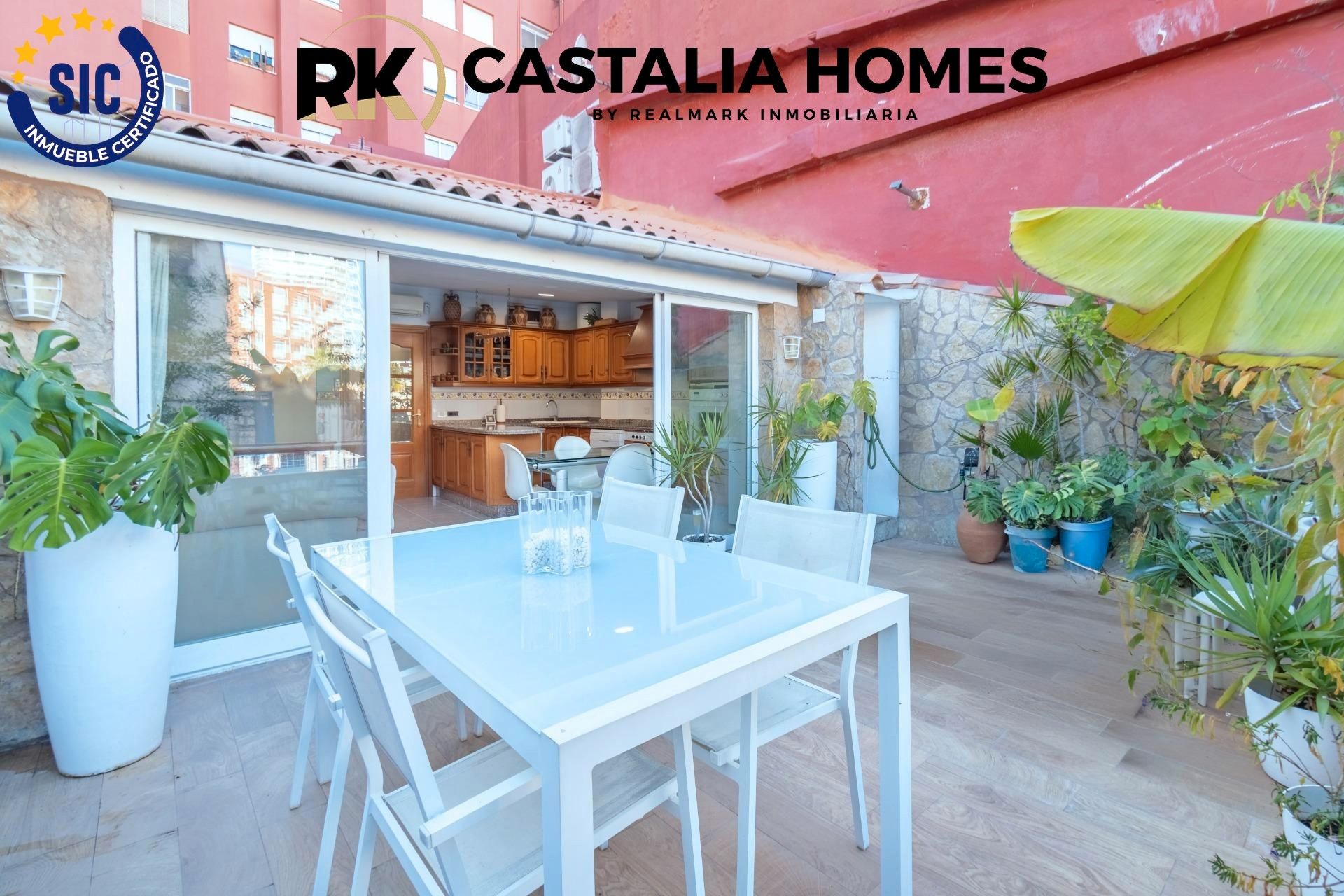 Exterior view of Single-family semi-detached for sale in Castellón de la Plana / Castelló de la Plana  with Air Conditioner, Private garden and Terrace