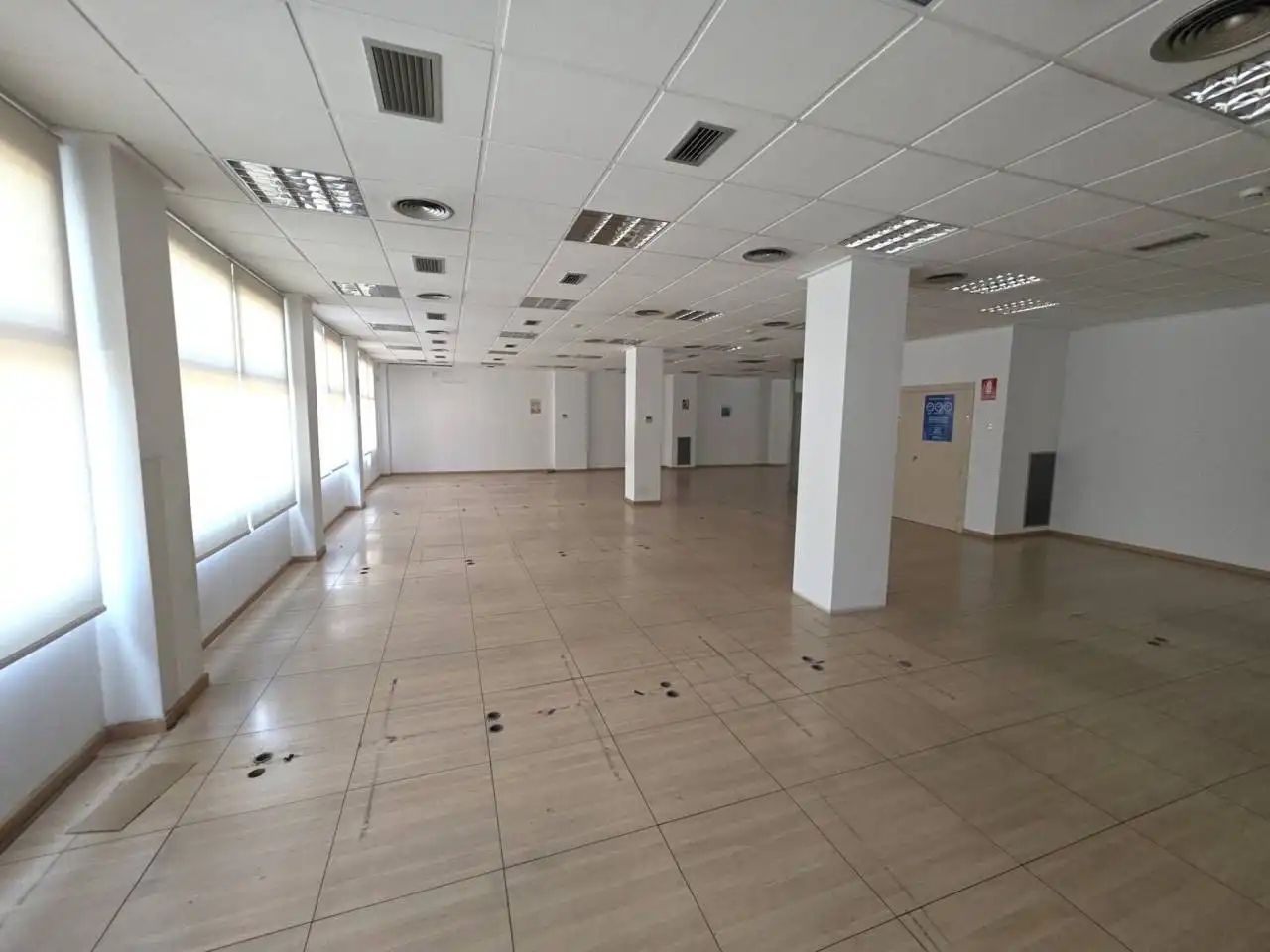 Local de lloguer en Albacete amb Aire condicionat