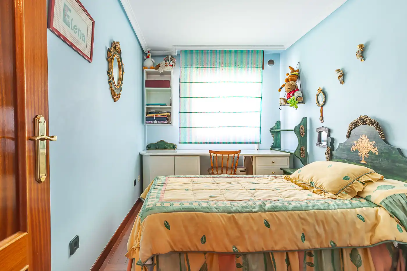 Habitación de Dúplex en venta en Madrid con Calefacción y Terraza