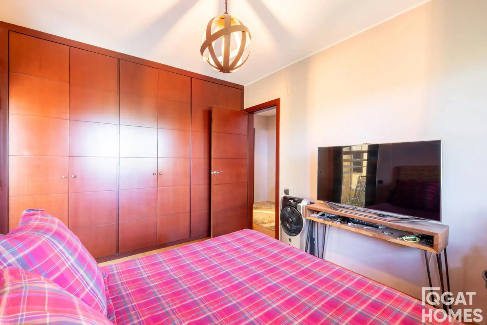 Habitación de Casa o chalet en venta en Sant Cugat del Vallès con Calefacción, Terraza y Trastero