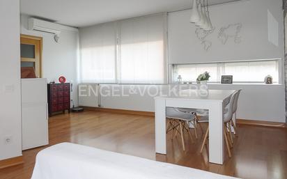 Sala d'estar de Apartament en venda en Sabadell amb Aire condicionat