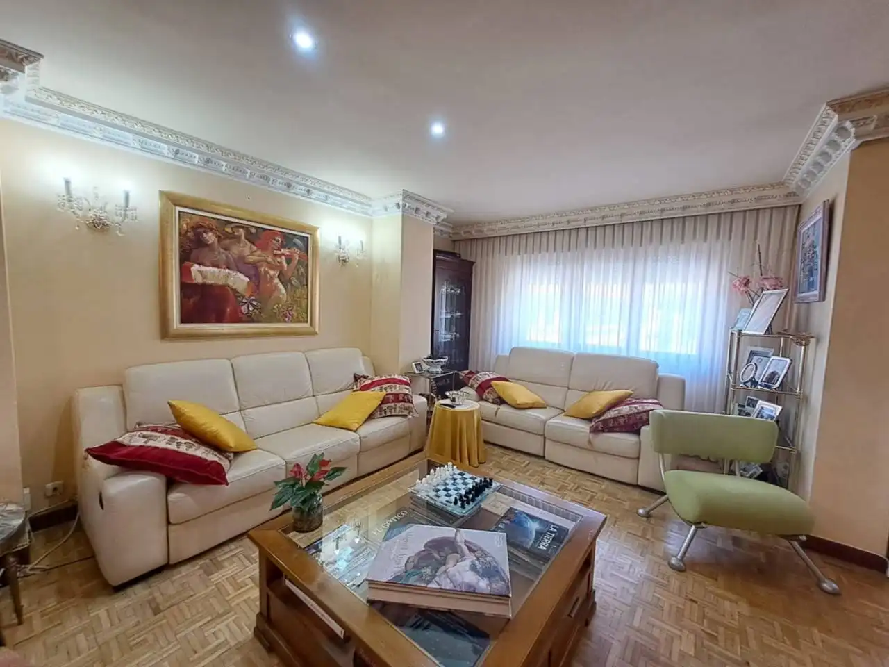 Living room of Flat for sale in Burgos  with Heating, Terrace and Alarm