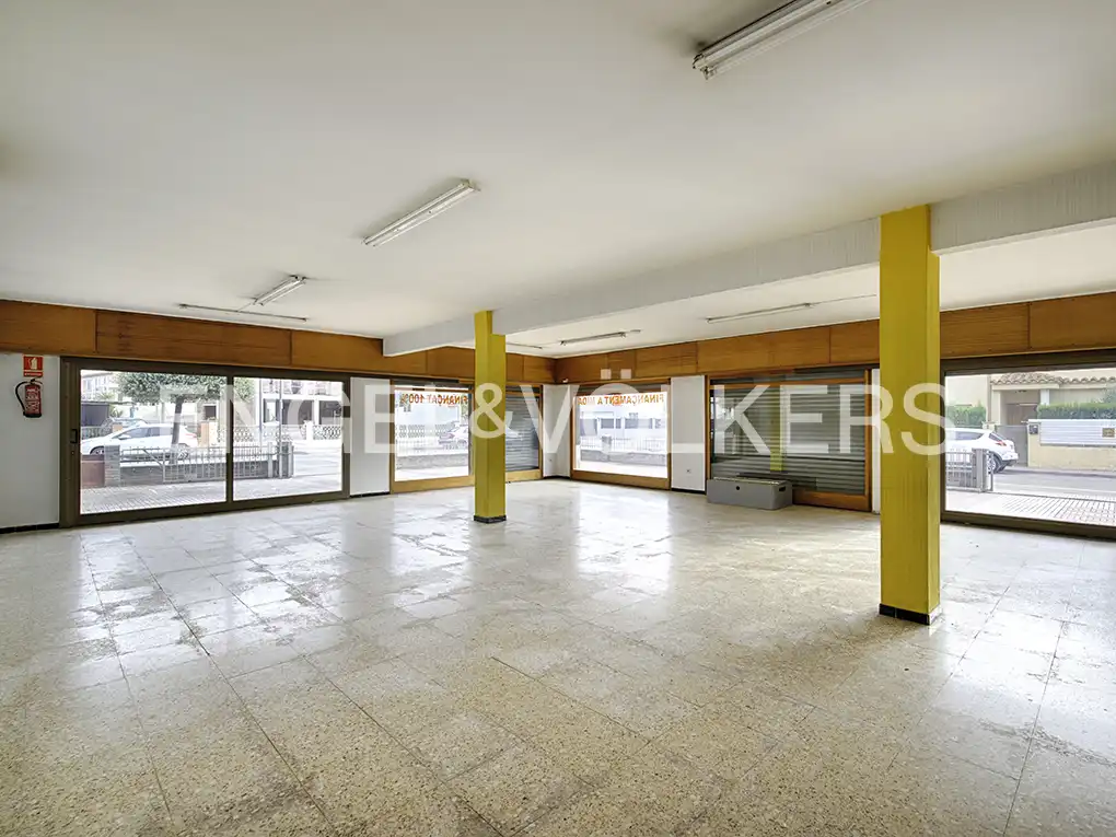 Local comercial en venta en Vilamalla, imagen 7