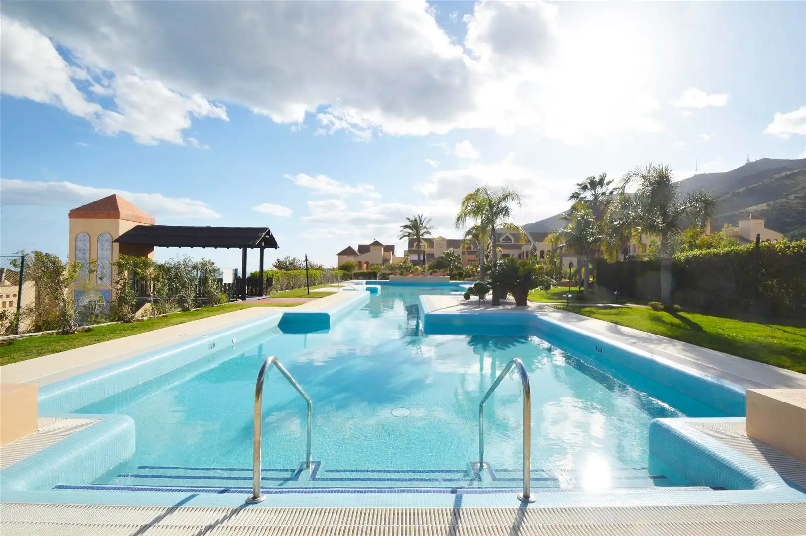 Ático con piscina en venta en Calle Teide