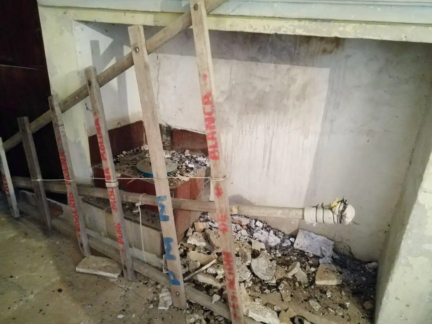 Casa o xalet en venda en Blanca amb Jardí privat