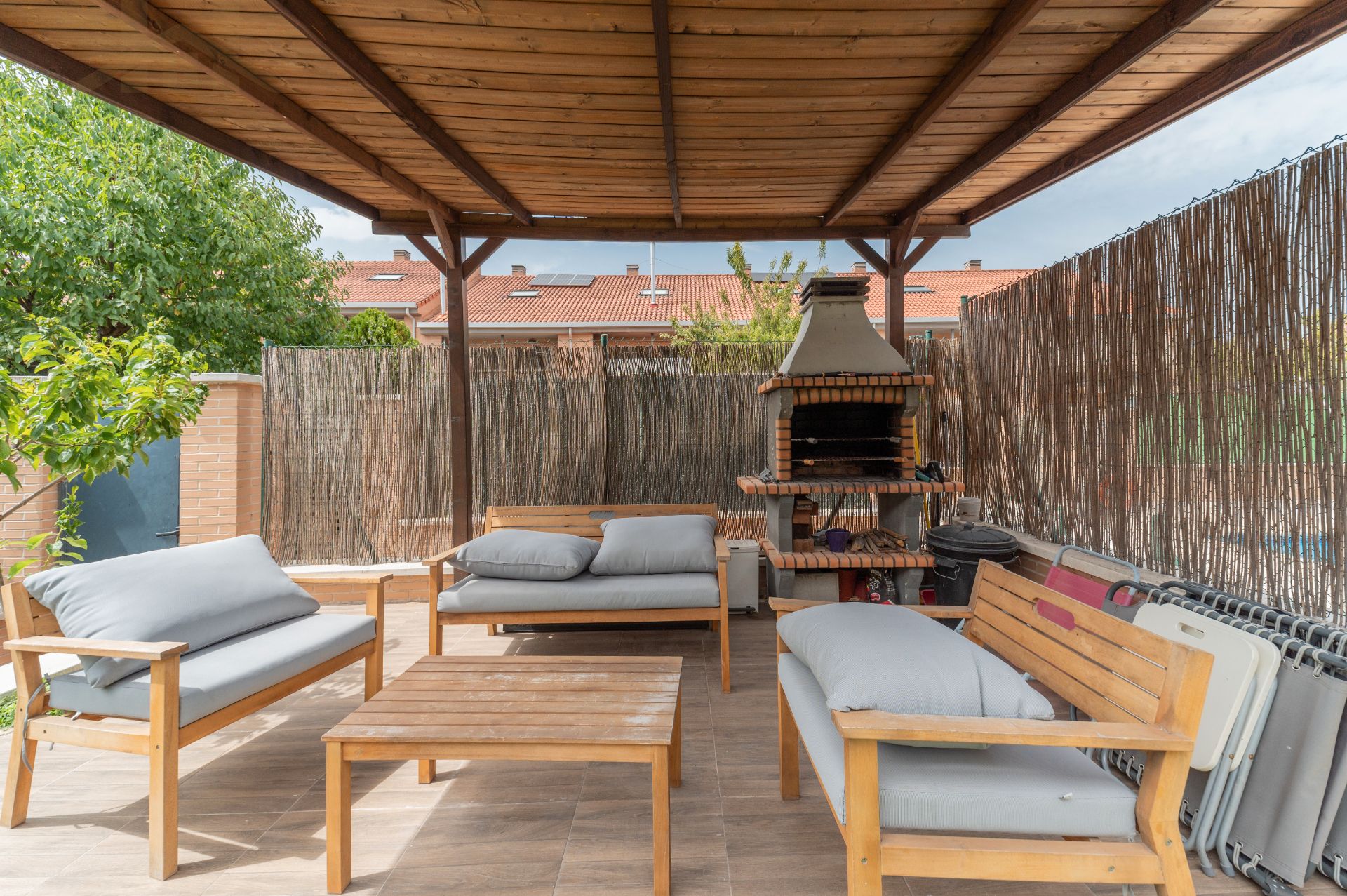 Terrassa de Casa o xalet en venda en Navalcarnero amb Aire condicionat, Calefacció i Jardí privat
