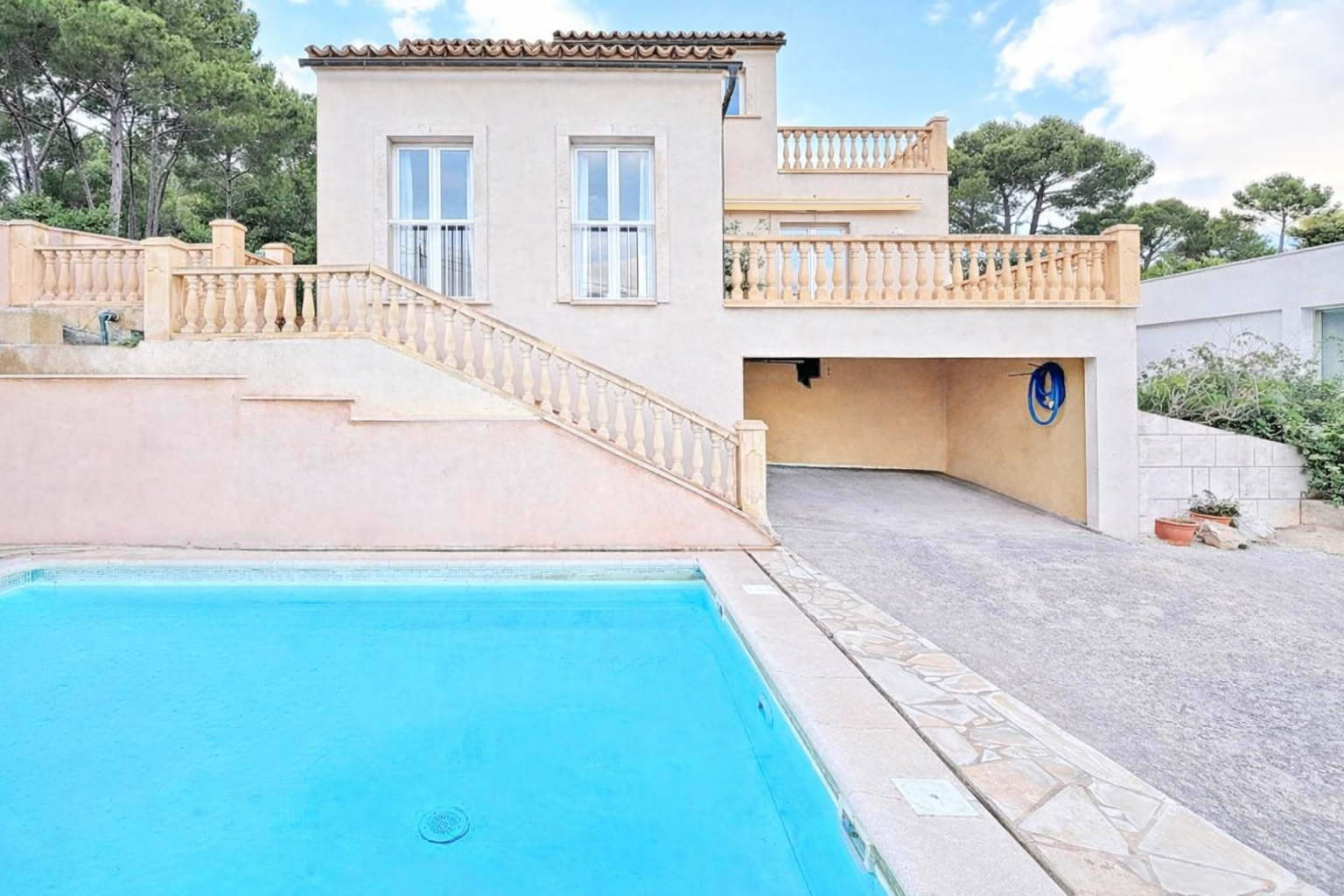Swimming pool of Single-family semi-detached for sale in Calvià  with Air Conditioner and Swimming Pool