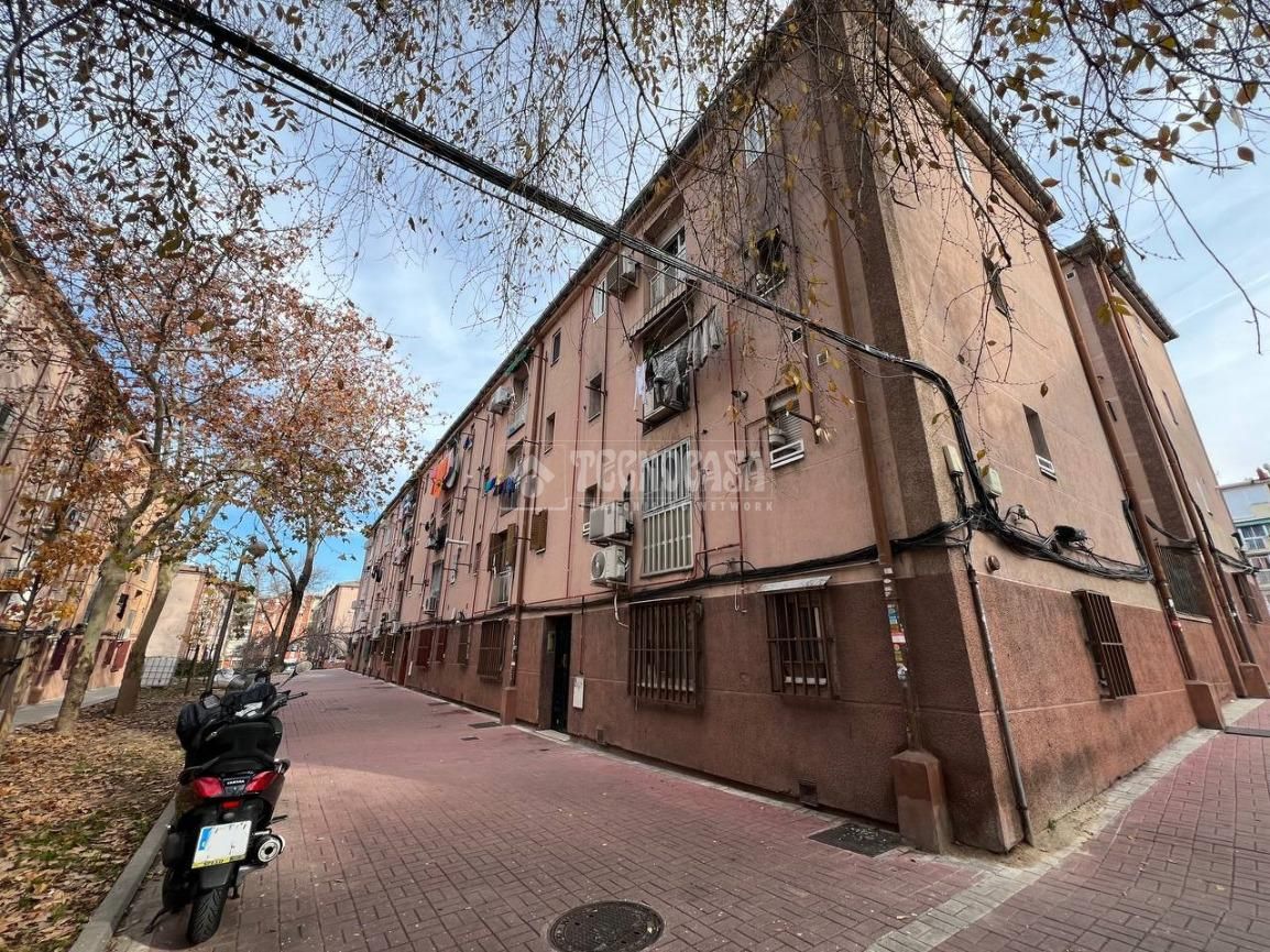 Exterior view of Flat for sale in  Madrid Capital  with Air Conditioner