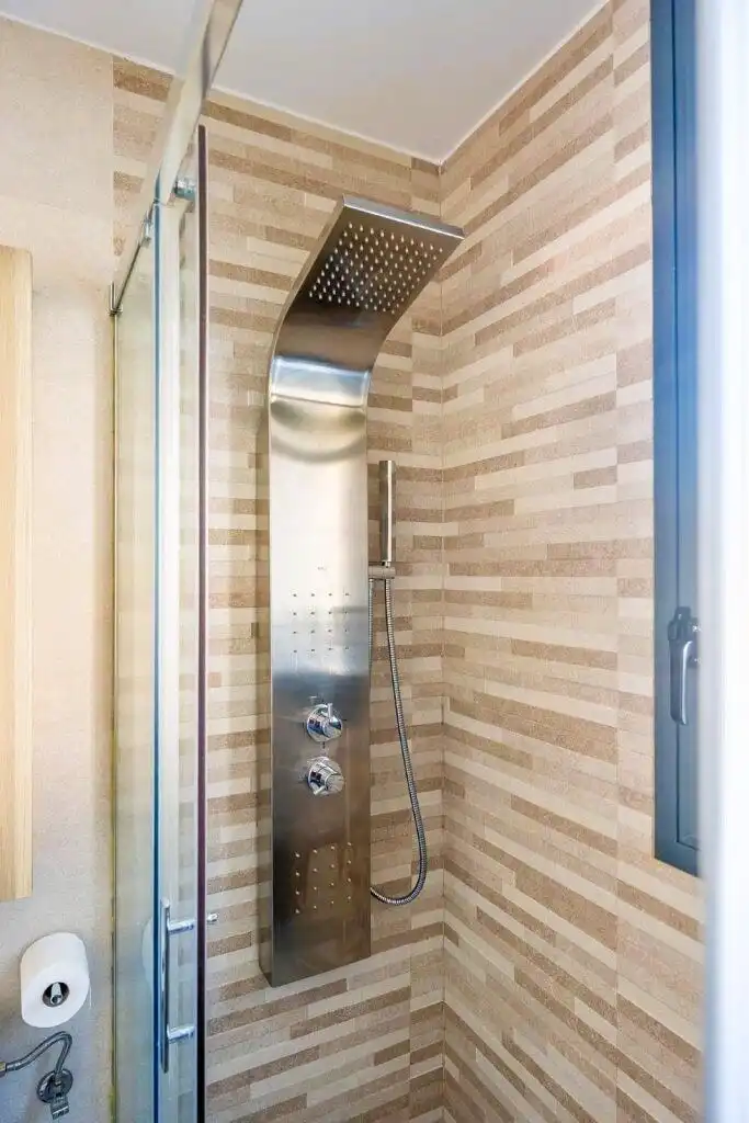 Badezimmer von Wohnung zum Verkauf in Sevilla mit Klimaanlage