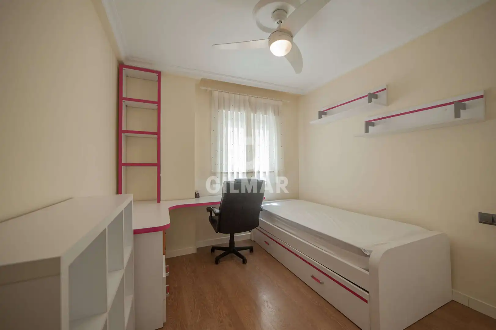 Bedroom of Flat for sale in Sevilla  with Heating and Storage room