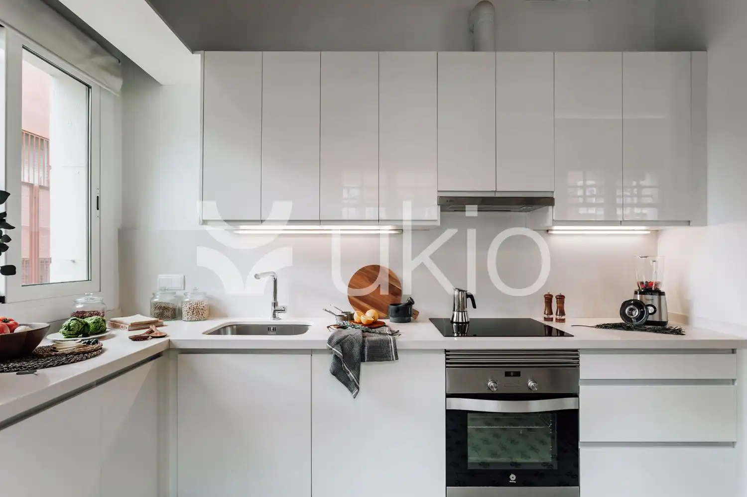 Cocina de Apartamento de alquiler en Barcelona con Aire acondicionado, Amueblado y Horno
