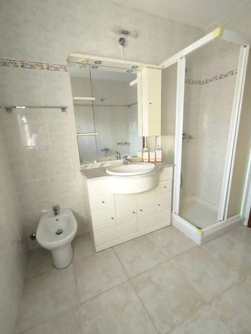 Bathroom of Houses for sale in Carballo  with Private garden, Furnished and Oven