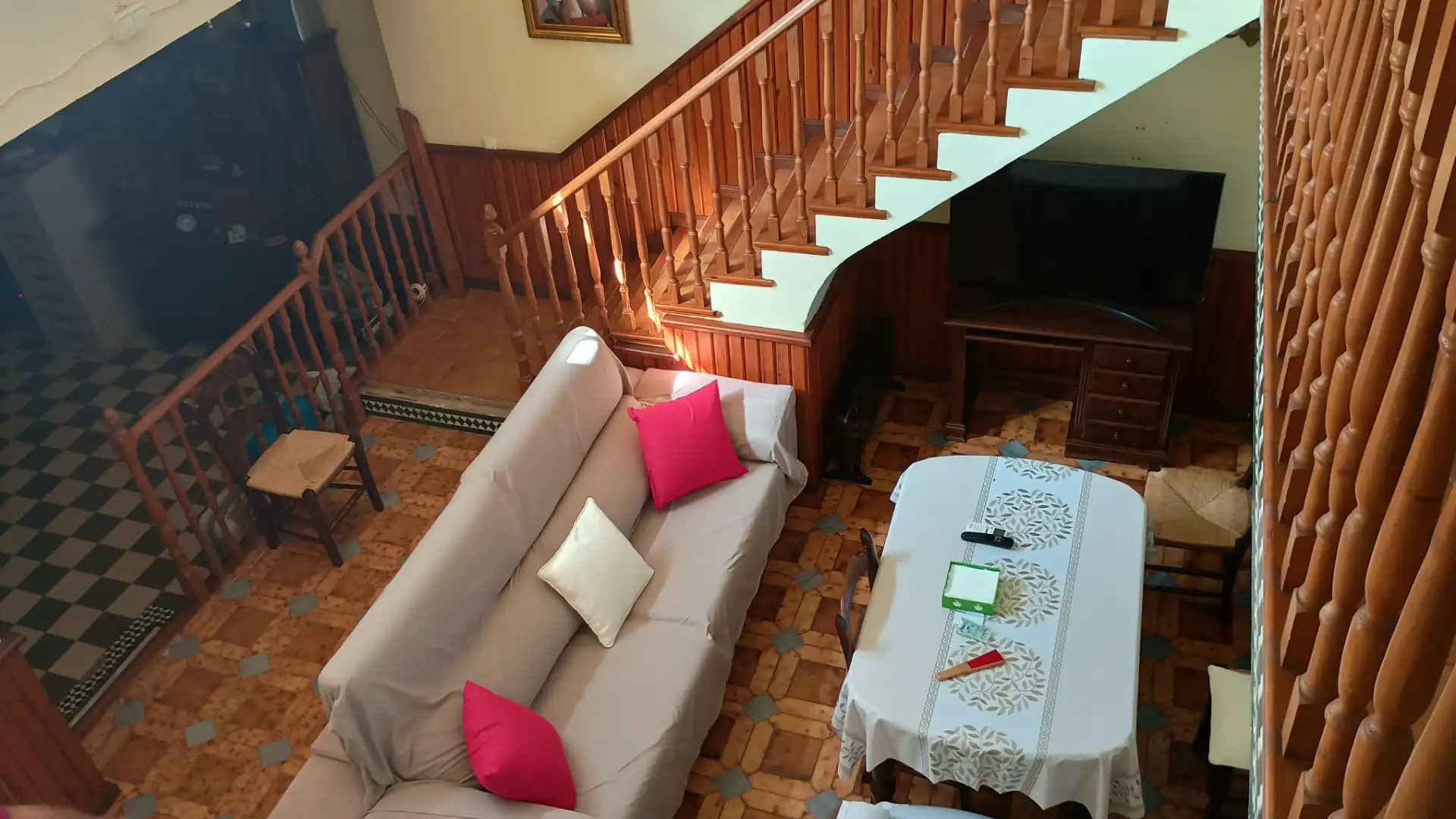 Sala de estar de Casa adosada en venta en Villanueva del Ariscal con Aire acondicionado, Piscina y Horno