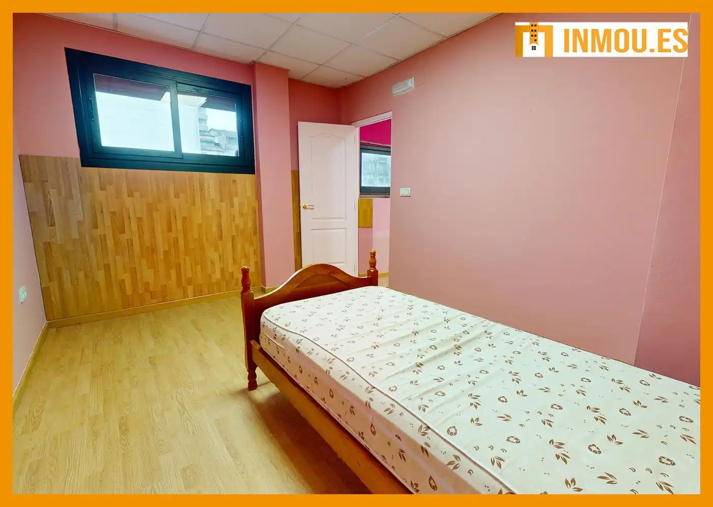 Bedroom of Commercial properties for sale in Ourense Capital 