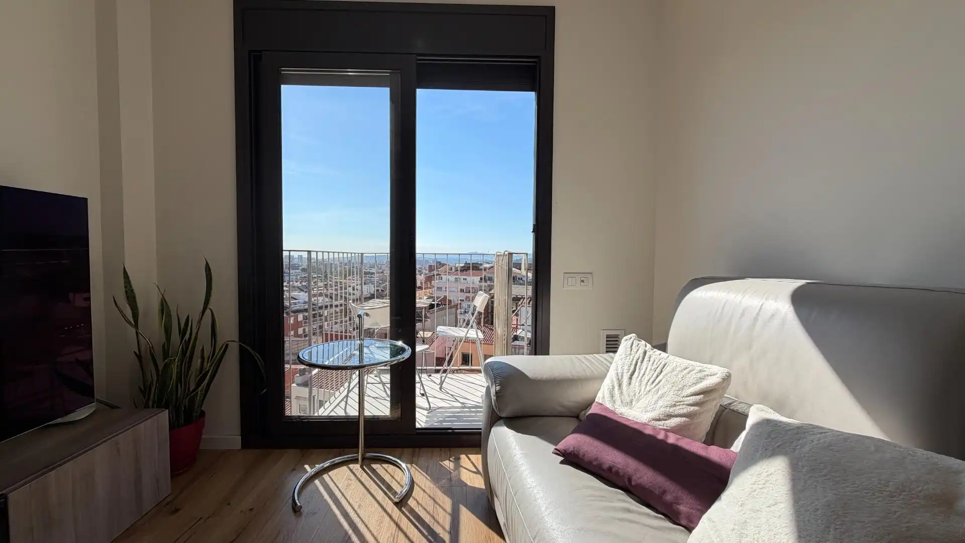 Flat with terrace for sale in VINT-I-DOS DE JULIOL,DEL, imagen 8