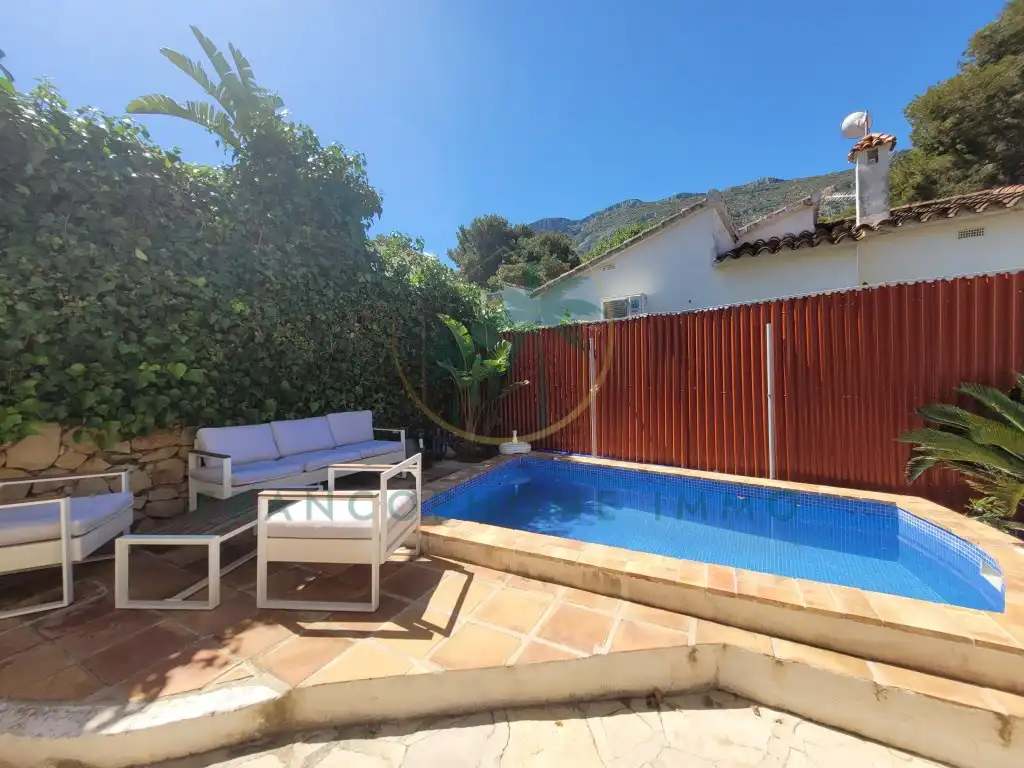 Swimming pool of Houses for sale in Dénia