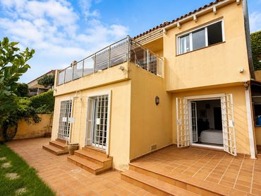 Detached house with pool for sale in Gran Alacant