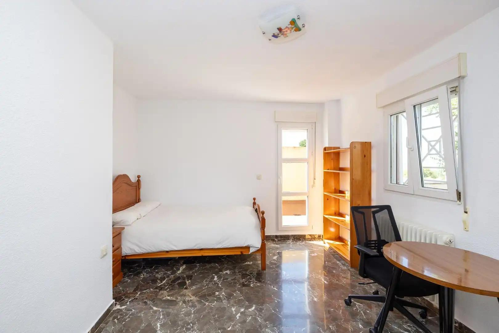 Casa aparellada amb piscina en venda a Calle DR FLEMING, imagen 28