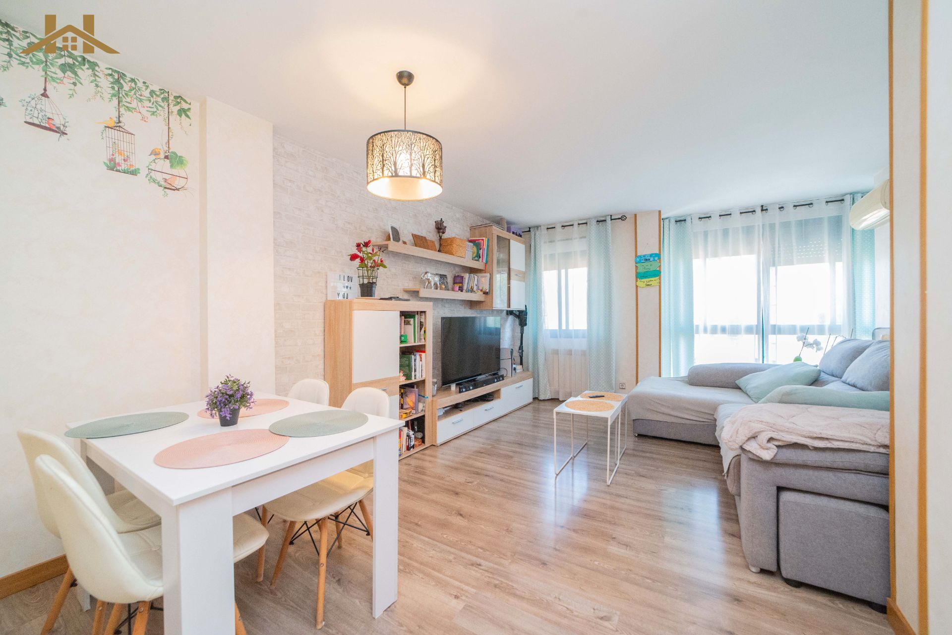 Living room of Flat for sale in Fuenlabrada  with Air Conditioner, Heating and Terrace