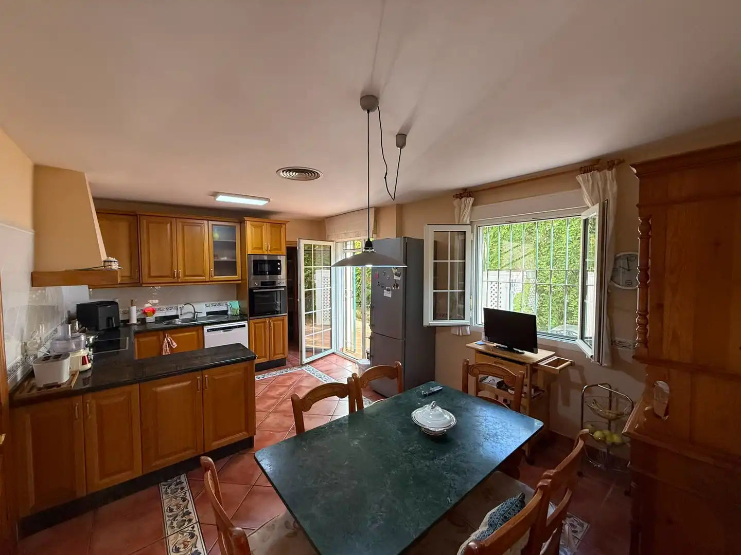 Cocina de Casa o chalet en venta en Córdoba con Aire acondicionado, Calefacción y Jardín privado