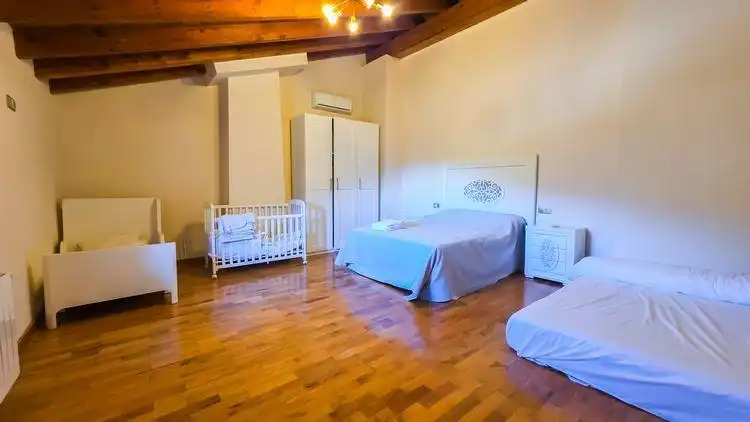 Habitación de Casa o chalet en venta en Castril con Calefacción, Jardín privado y Parquet