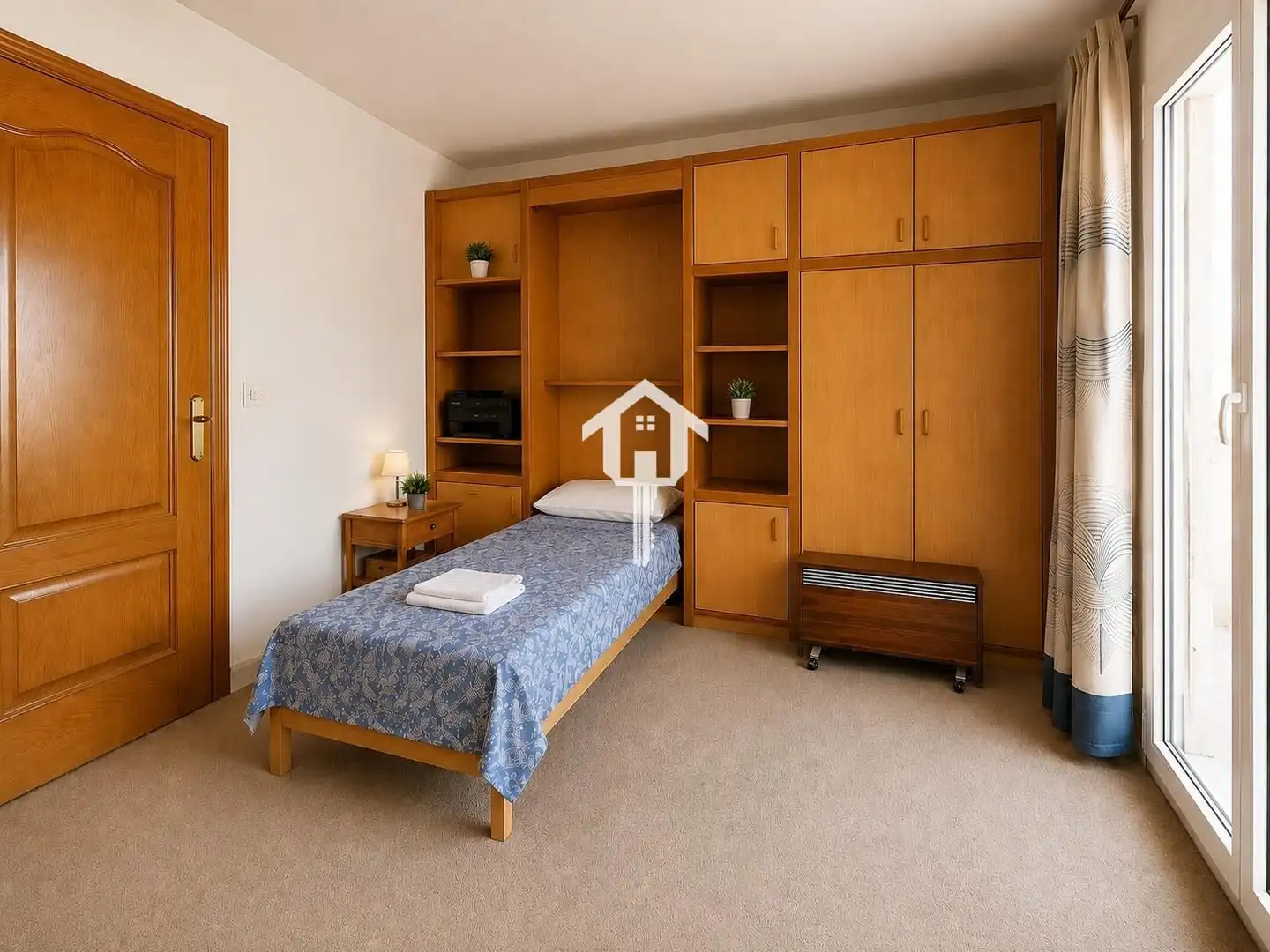 Habitación de Piso en venta en Alicante / Alacant con Aire acondicionado, Calefacción y Amueblado