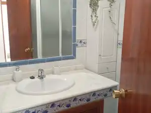 Baño de Piso de alquiler en Ronda con Amueblado