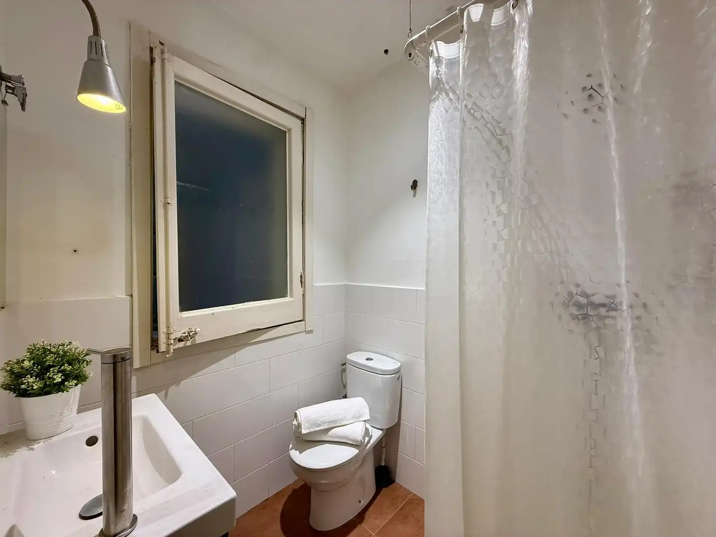 Baño de Local en venta en Barcelona