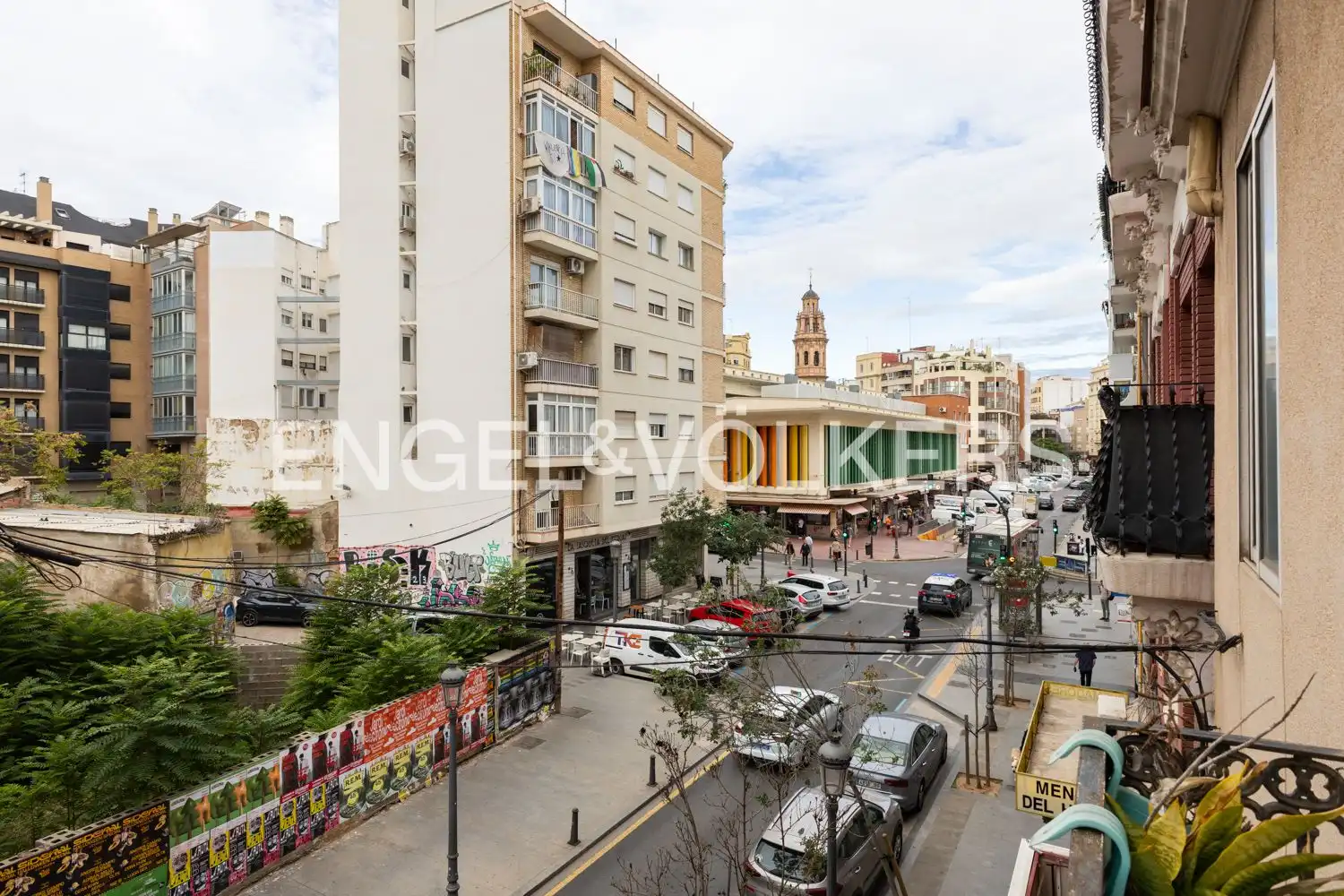 Exterior view of Houses for sale in Valencia  with Heating