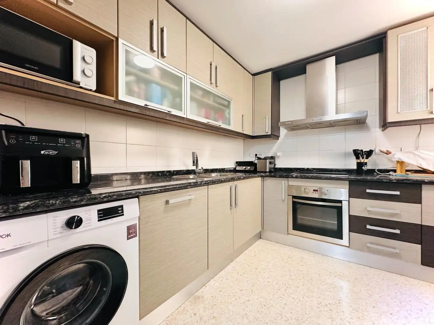 Flat with lift for sale in Calle Calle Pintor Soriano Quirós, imagen 20