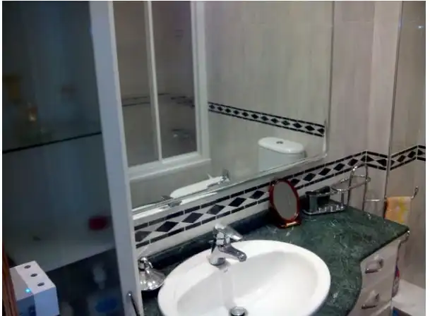 Badezimmer von Wohnung zur Miete in Valencia mit Klimaanlage, Heizung und Terrasse
