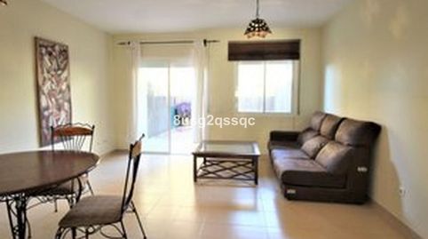 Foto 5 de Casa adosada en venda a Las Lomas, Estepona