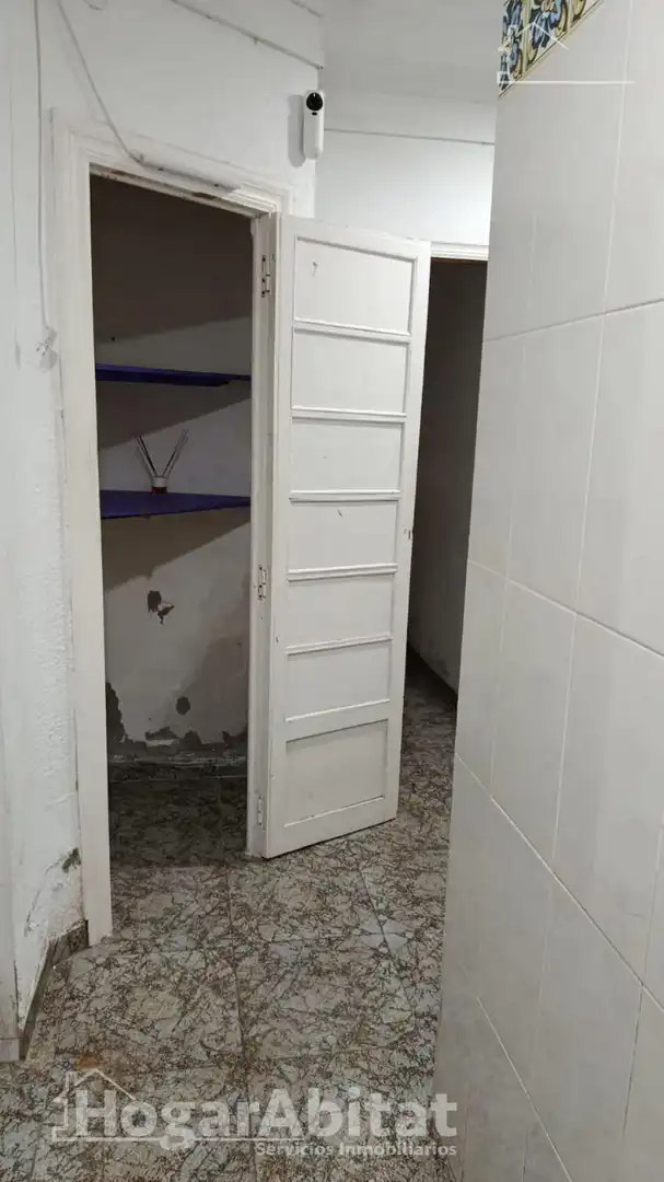 Schlafzimmer von Erdgeschoss zum Verkauf in Manises mit Klimaanlage und Heizung