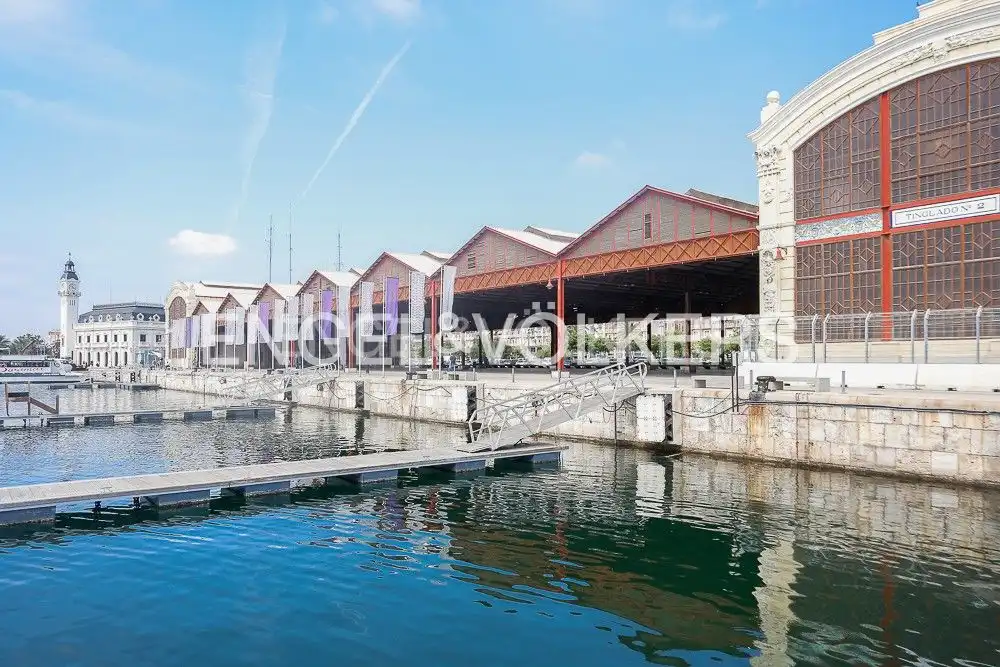 Außenansicht von Wohnungen zum Verkauf in Valencia mit Klimaanlage, Heizung und Terrasse