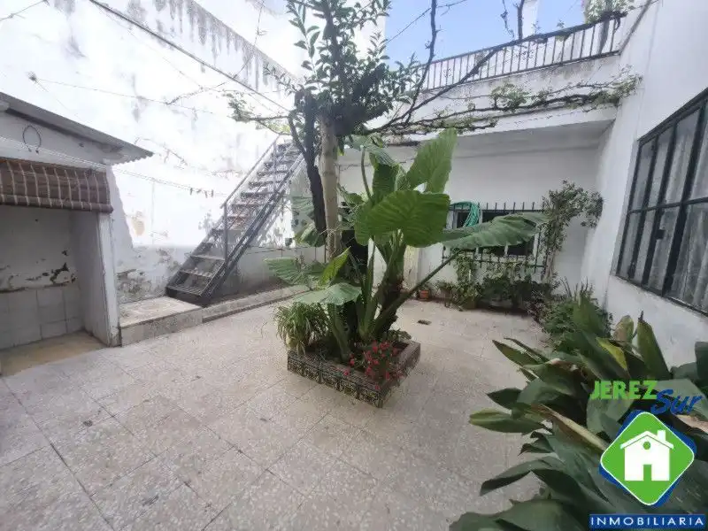 Jardí de Casa o xalet en venda en Jerez de la Frontera amb Traster