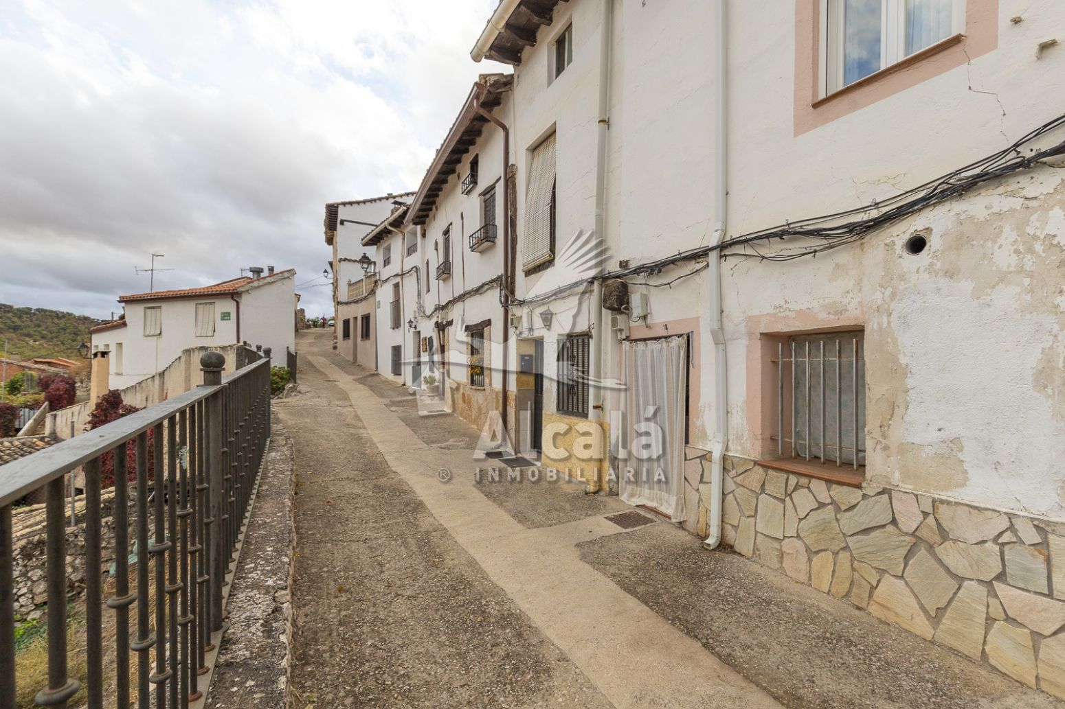 Exterior view of House or chalet for sale in Yélamos de Arriba