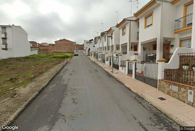 Vista exterior de Casa adosada en venda en Mengíbar