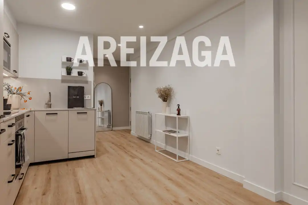 Piso en venta en Karlos I.a Hiribidea carlos, 30, Amara