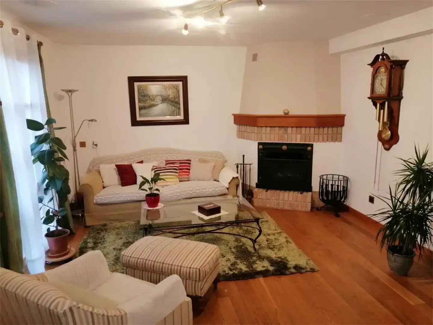 Sala d'estar de Pis en venda en Valle de Yerri / Deierri amb Jardí privat, Parquet i Traster