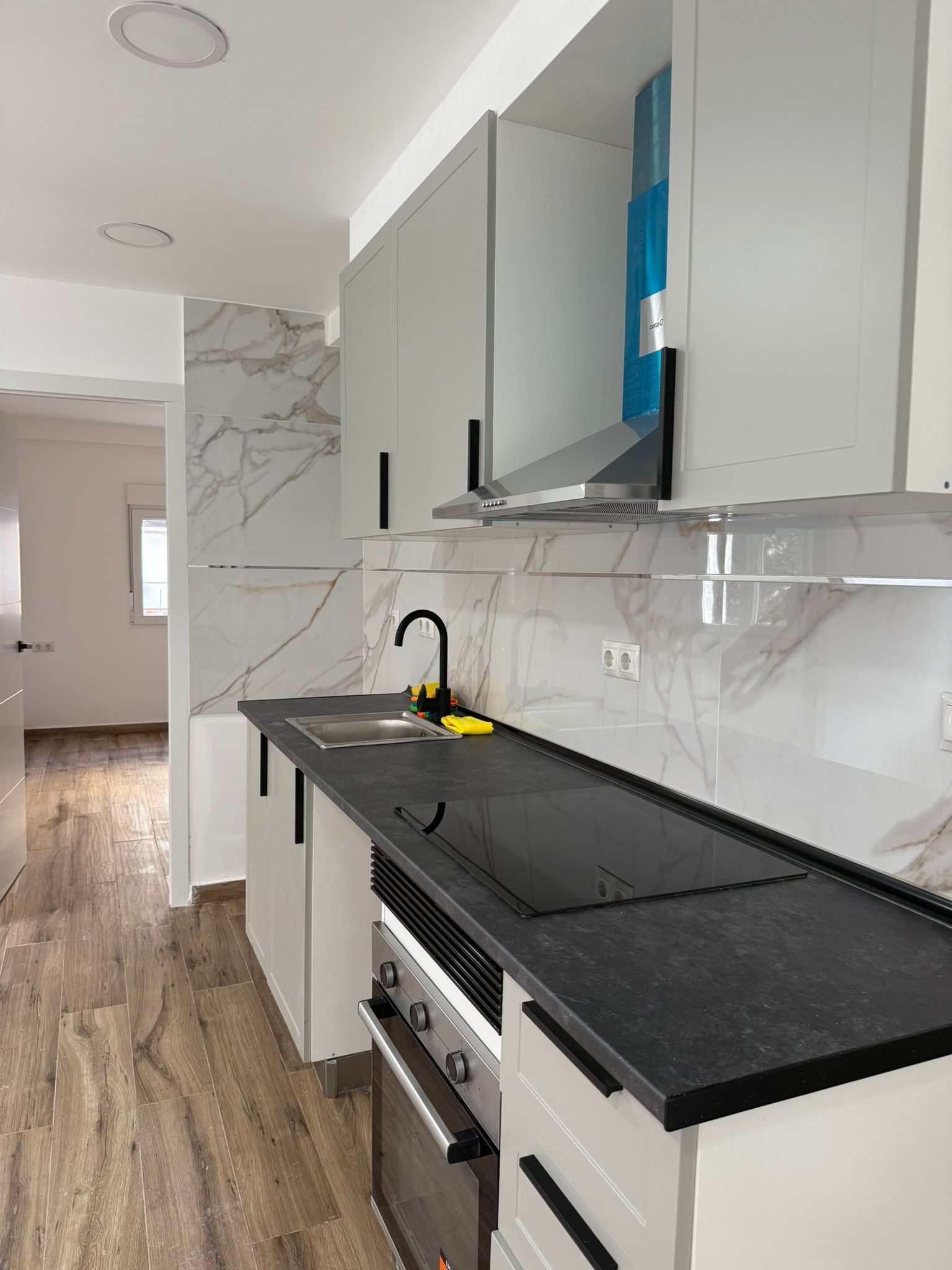 Cocina de Piso en venta en  Valencia Capital