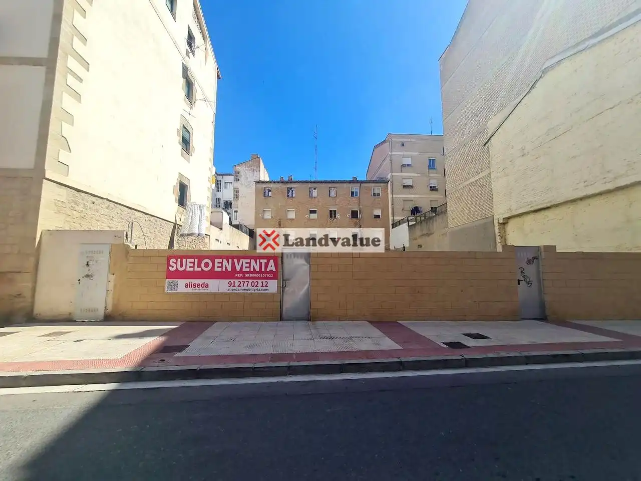Außenansicht von Residential zum Verkauf in Miranda de Ebro