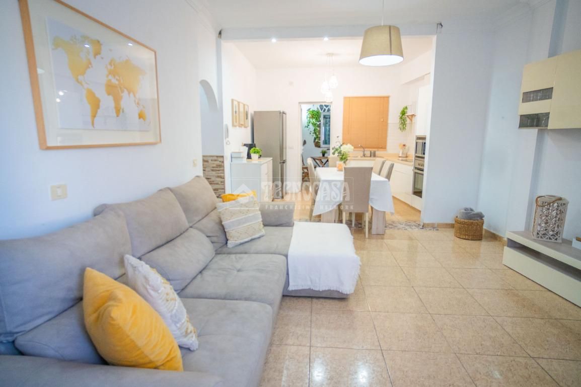 Living room of Flat for sale in Icod de los Vinos  with Terrace and Storage room