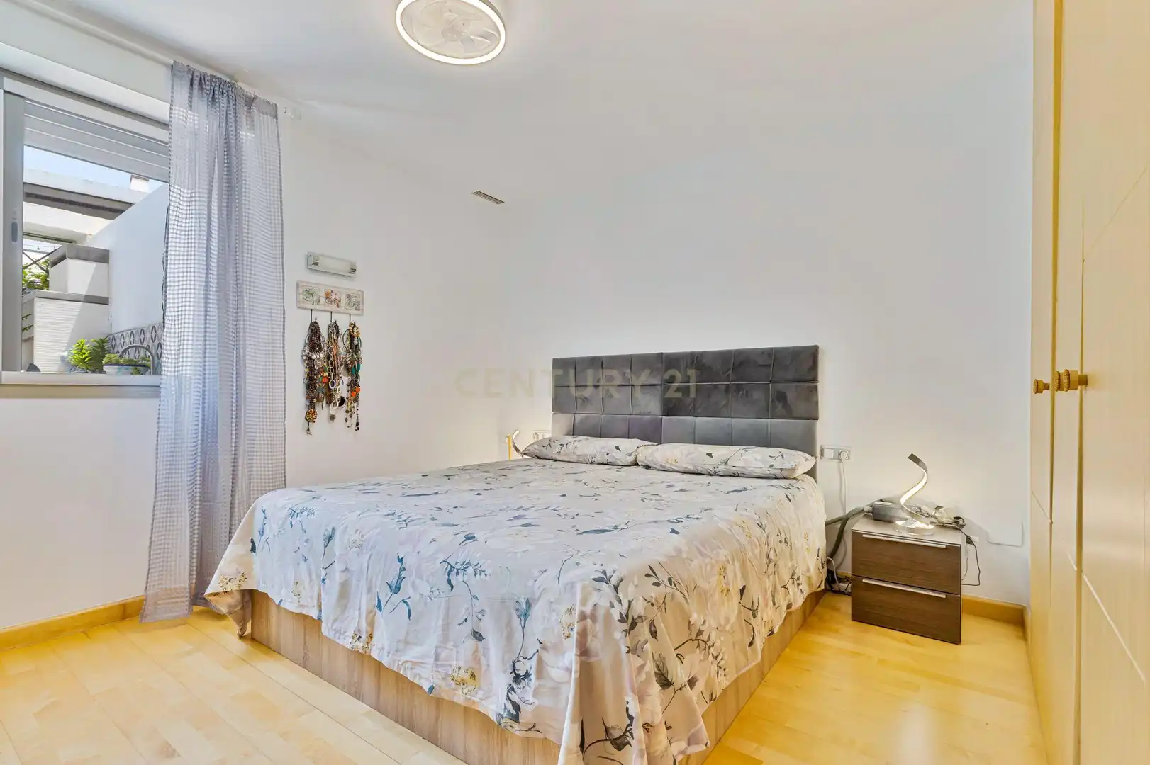 Habitación de Apartamento en venta en Mijas con Aire acondicionado, Jardín privado y Trastero