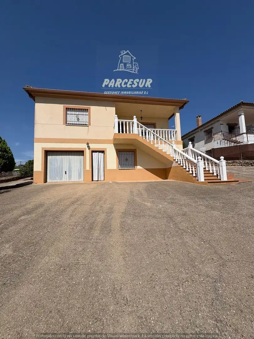 Casa con terraza en venta en Almodóvar del Río, imagen 2