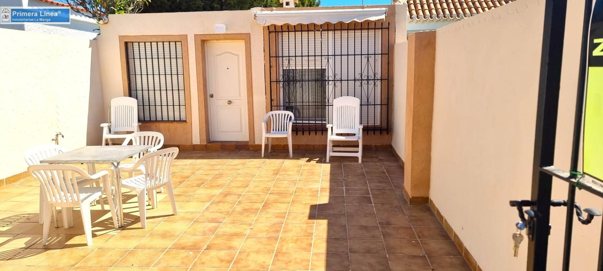 Terrassa de Casa o xalet en venda en La Manga del Mar Menor amb Aire condicionat, Calefacció i Terrassa