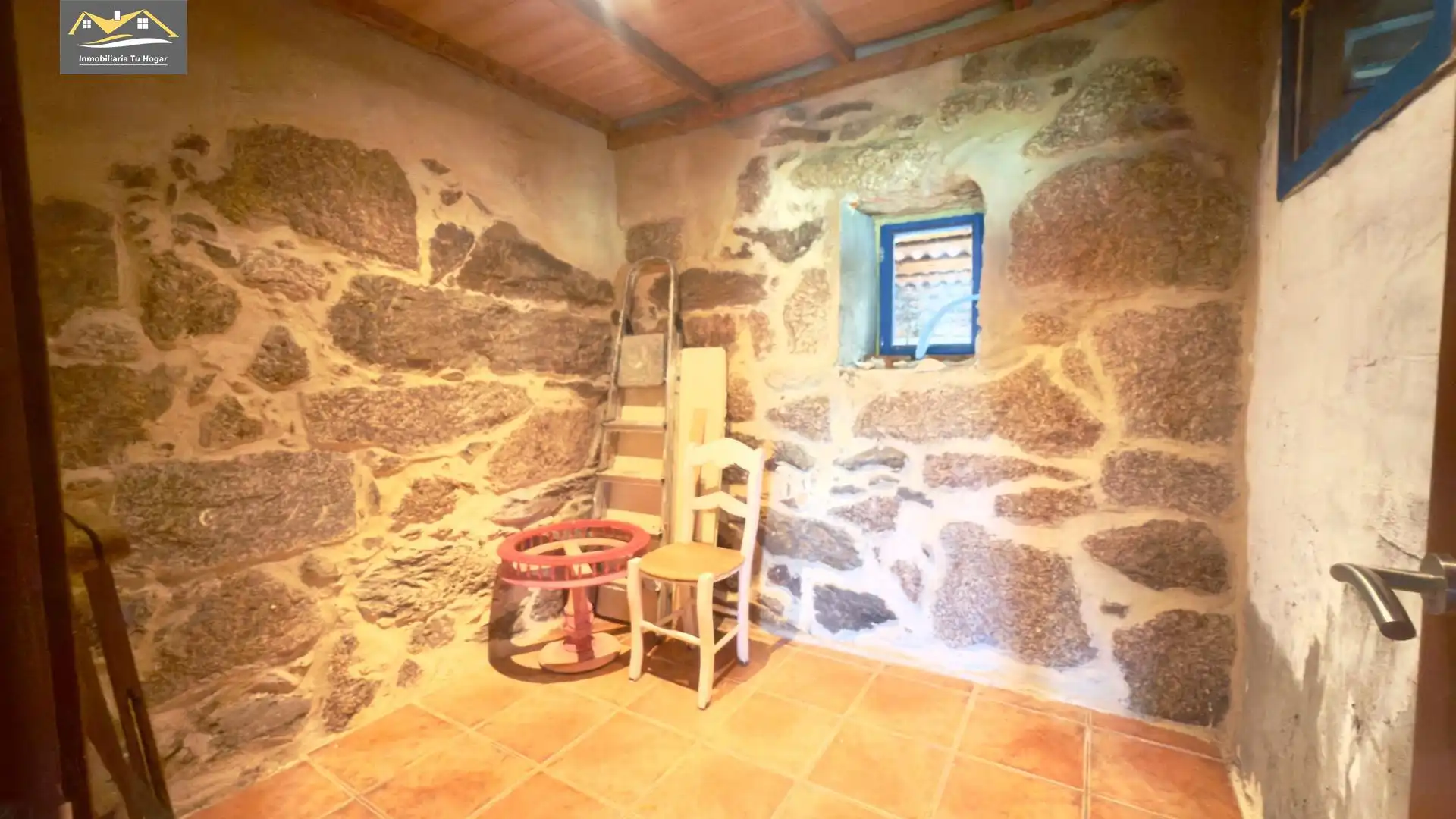 Finca rústica en venta en Castrelo de Miño con Jardín privado, Terraza y Amueblado