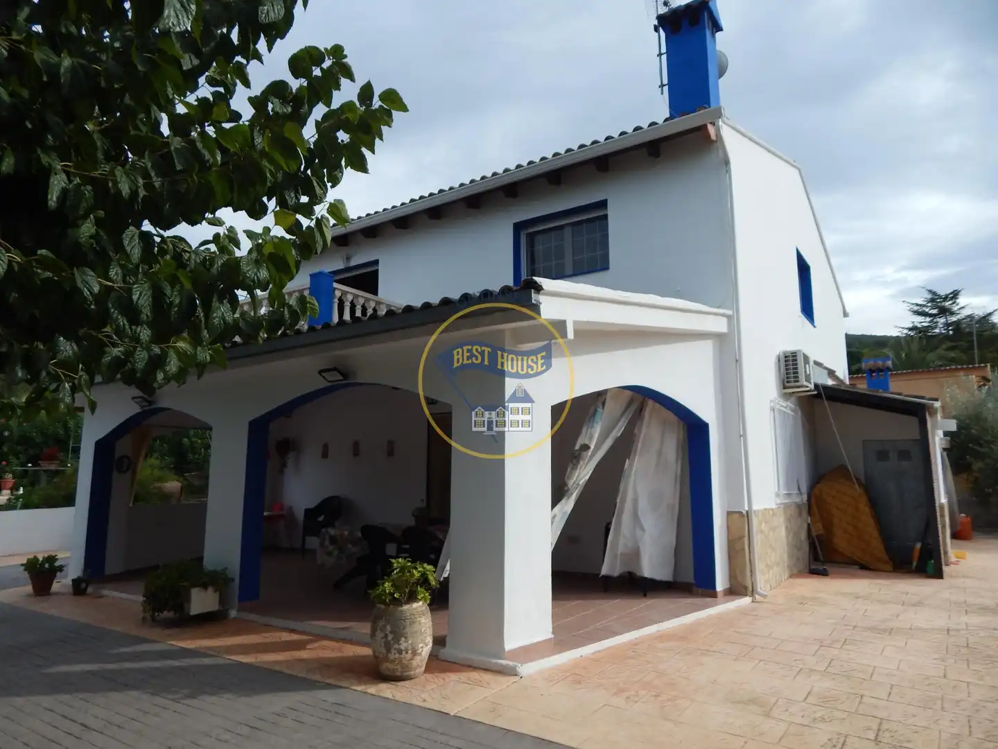 Vista exterior de Casa o xalet en venda en Ontinyent amb Calefacció, Jardí privat i Terrassa