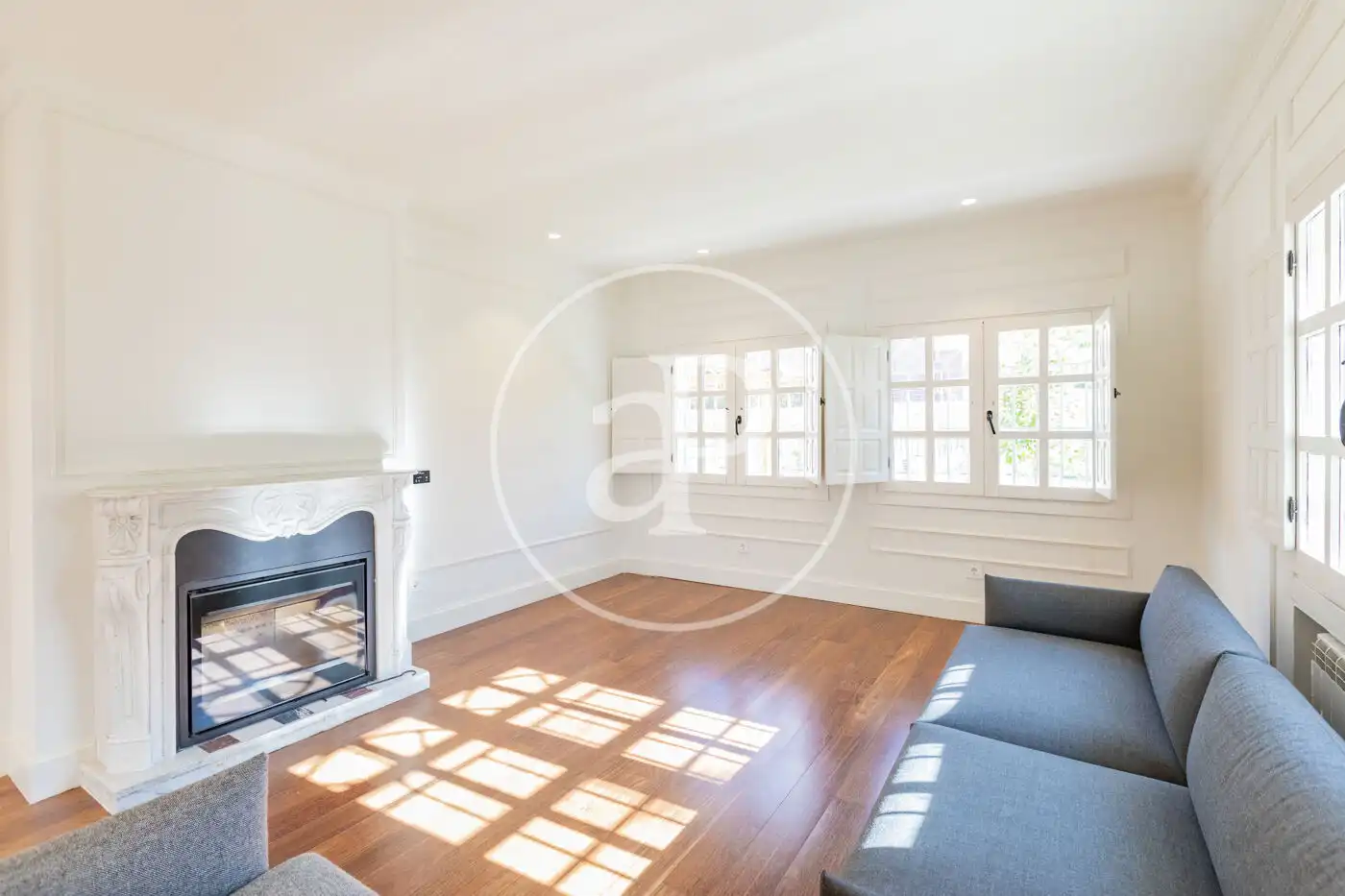 Living room of Houses for rent in Madrid  with Air Conditioner, Heating and Private garden